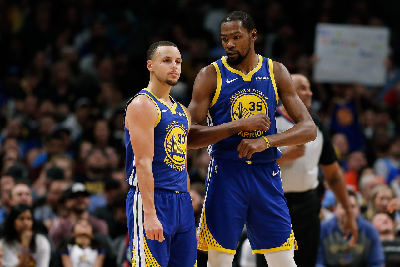 你會(huì )永遠活在庫里陰影下！KD：在我幻想的NBA世界里我就是GOAT