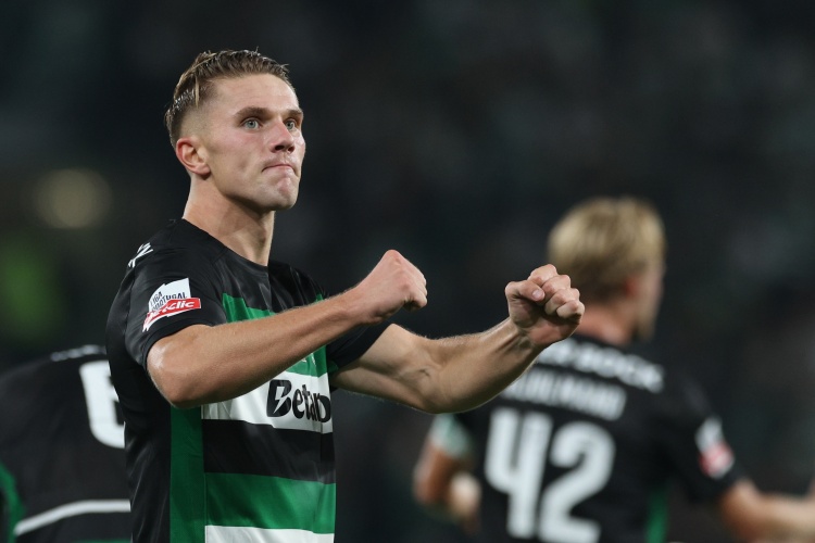 羅馬諾：約克雷斯仍在曼聯(lián)引援名單上 尤文新月也詢(xún)問(wèn)了球員情況