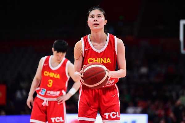 錯誤不能再犯！中國女籃上一場(chǎng)罰球僅25中12 本場(chǎng)11罰全中??！