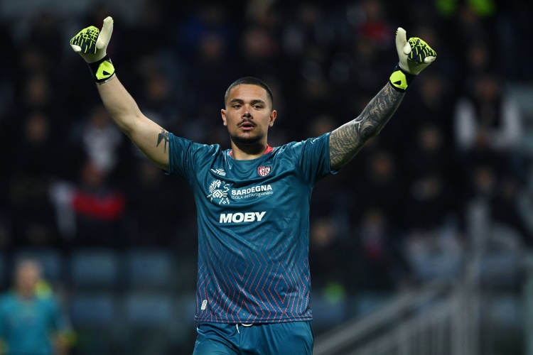 那不勒斯官方：卡利亞里激活買(mǎi)斷條款，永久簽下門(mén)將卡普里萊