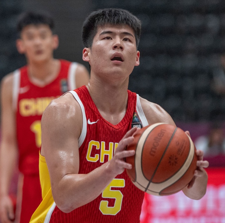 麥穗豐：陳家政可能是中國U19男籃在世界杯的最大收獲 得分穩定