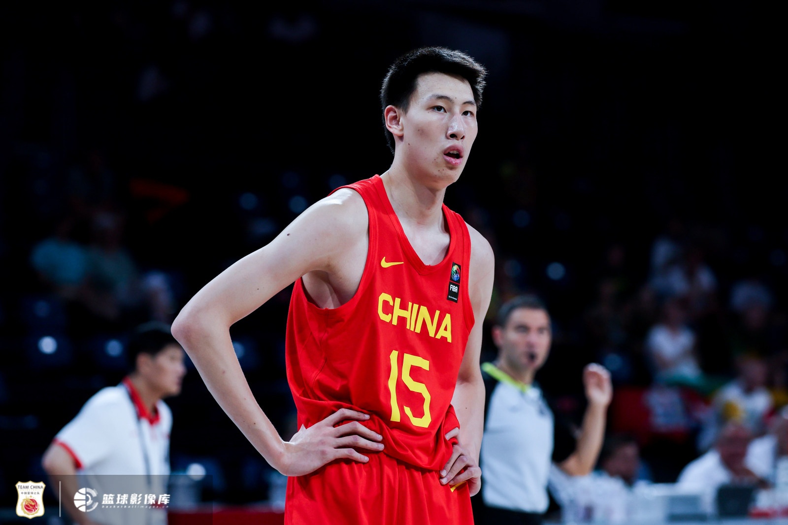 蘇群談中國U19男籃籃板球之差：身體素質(zhì)的差距 控衛個(gè)小用了聯(lián)防