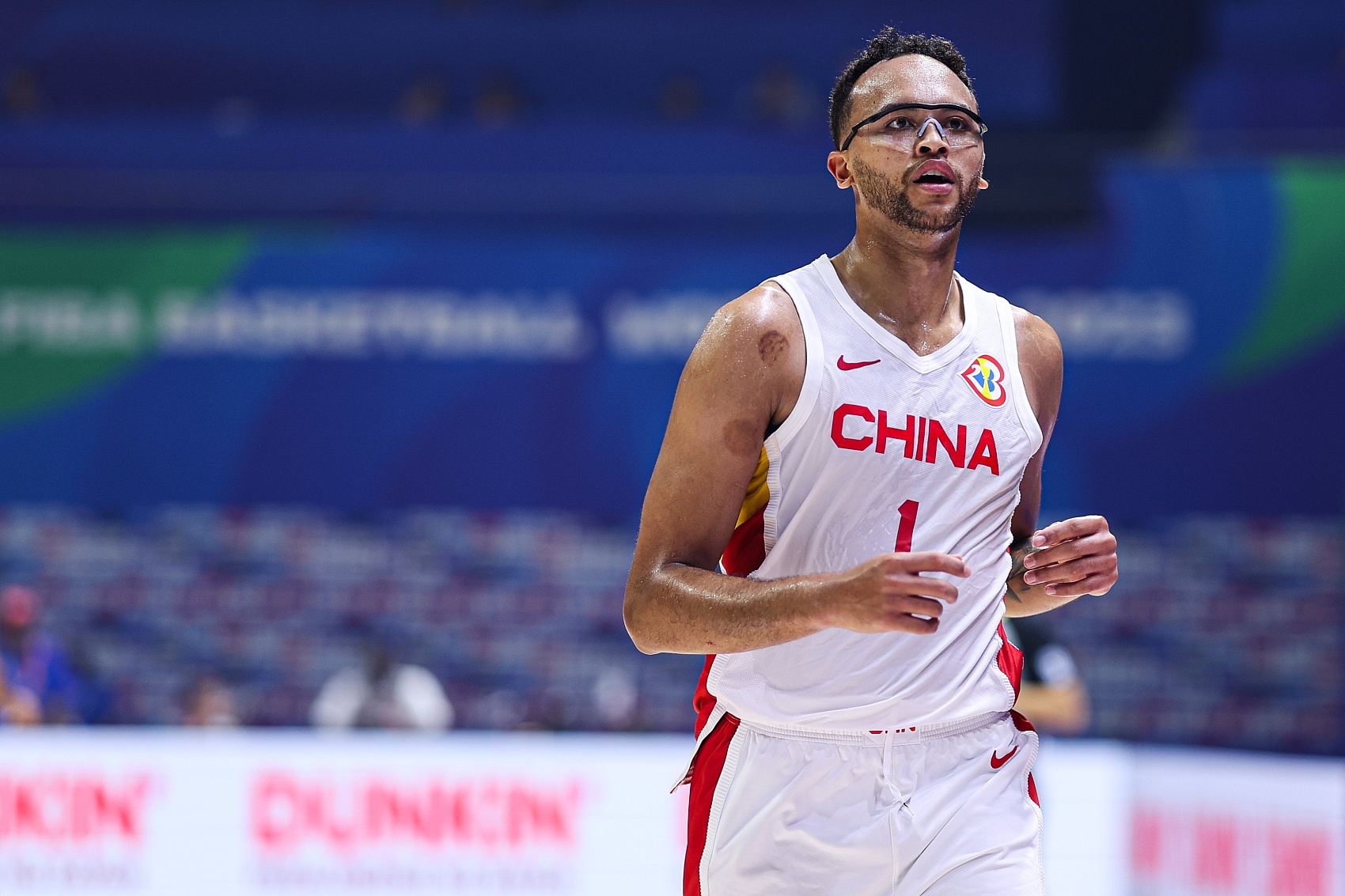 ??中國首位歸化球員！2年前的今天：李凱爾成功獲得中國國籍