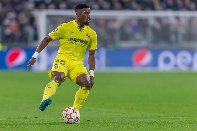 近一年無(wú)球可踢！RMC：奧利耶正隨波斯波利斯訓練，有望近期加盟