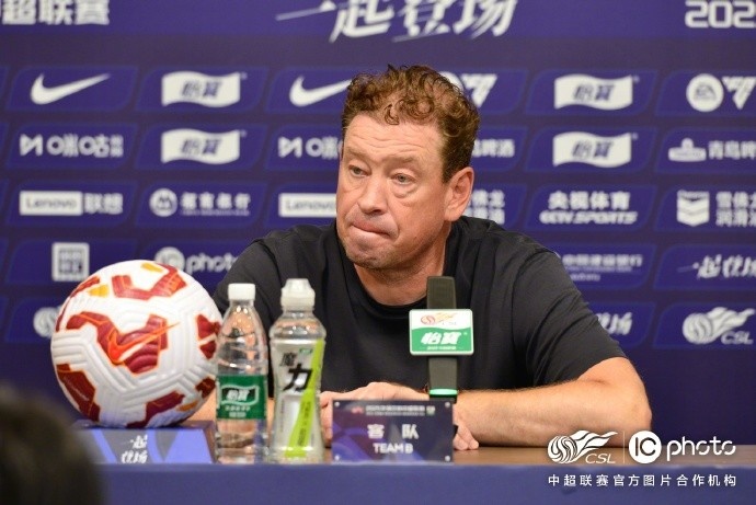 斯盧茨基：我認為今天阿馬杜發(fā)揮得非常好 很感謝球員們的努力