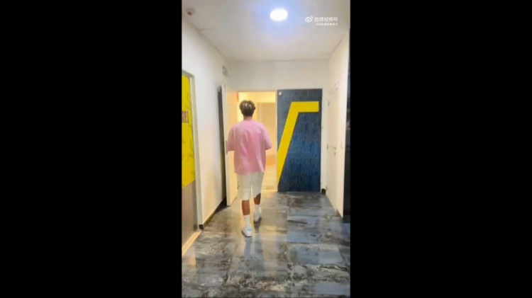 15歲劉凱源比利亞雷亞爾報到完成，后天開(kāi)始訓練