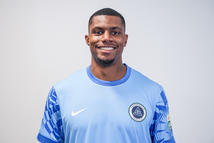 英超舊將有點(diǎn)強！韋斯利3場(chǎng)打進(jìn)5球，加盟新鵬城至今場(chǎng)場(chǎng)進(jìn)球