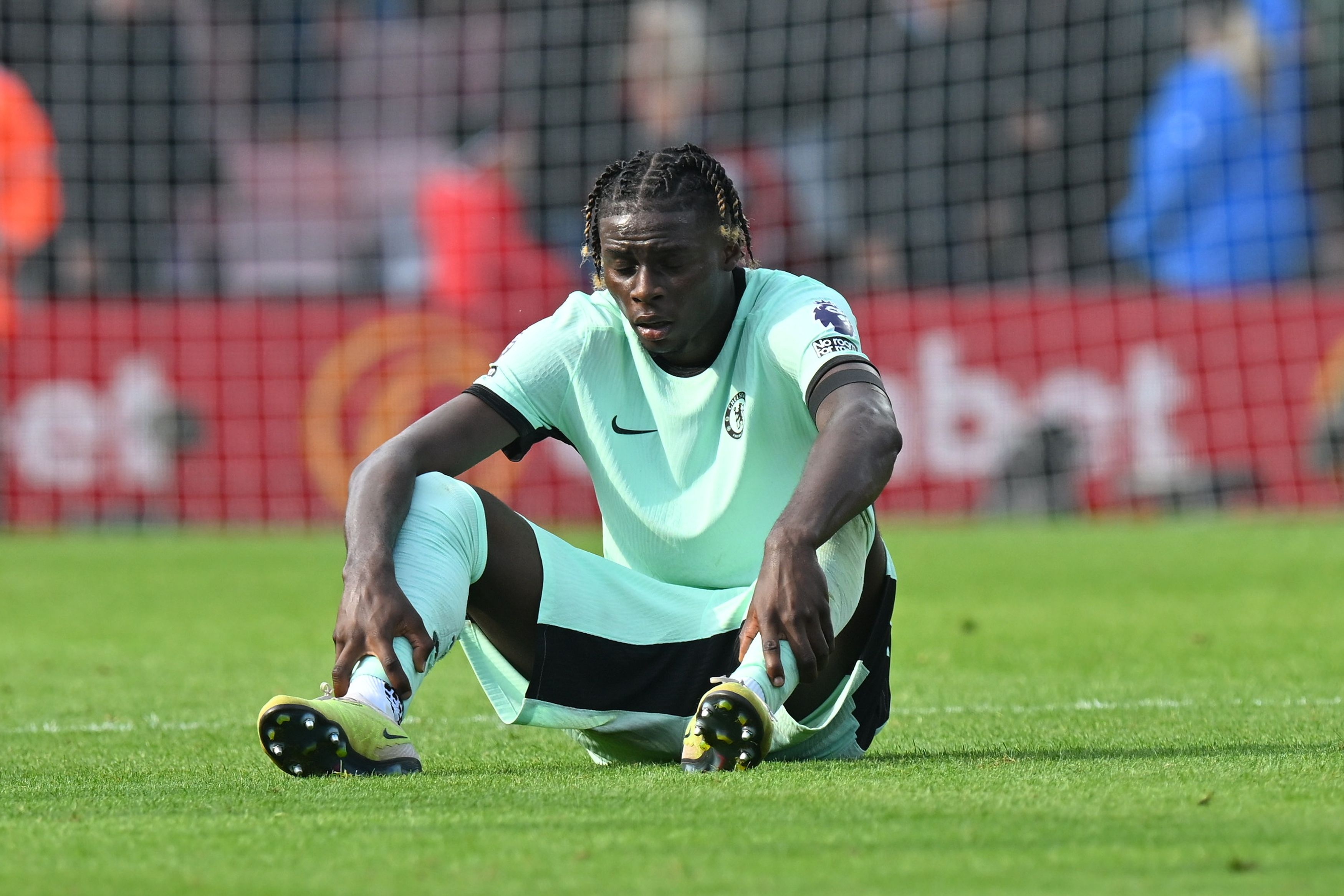 羅馬諾：切爾西21歲中場(chǎng)烏戈丘庫也將轉會(huì )伯恩利