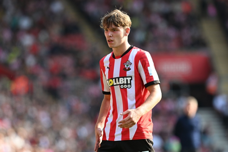 記者：埃弗頓與南安普頓就迪布林轉會(huì )深入談判，費用超3500萬(wàn)鎊