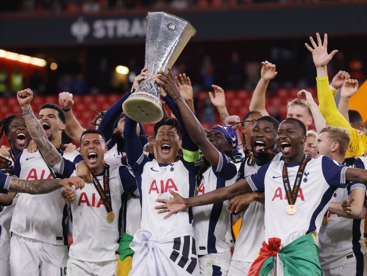 韓國記者：巴薩曾準備免簽孫興慜 他轉會(huì )選擇基于世界杯而非金錢(qián)