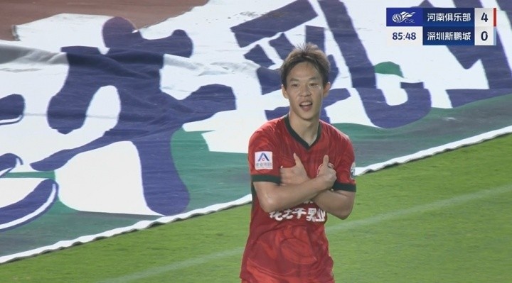 新鵬城大比分落后河南，記者：搞足球不是搞代工廠(chǎng)，管理非常重要