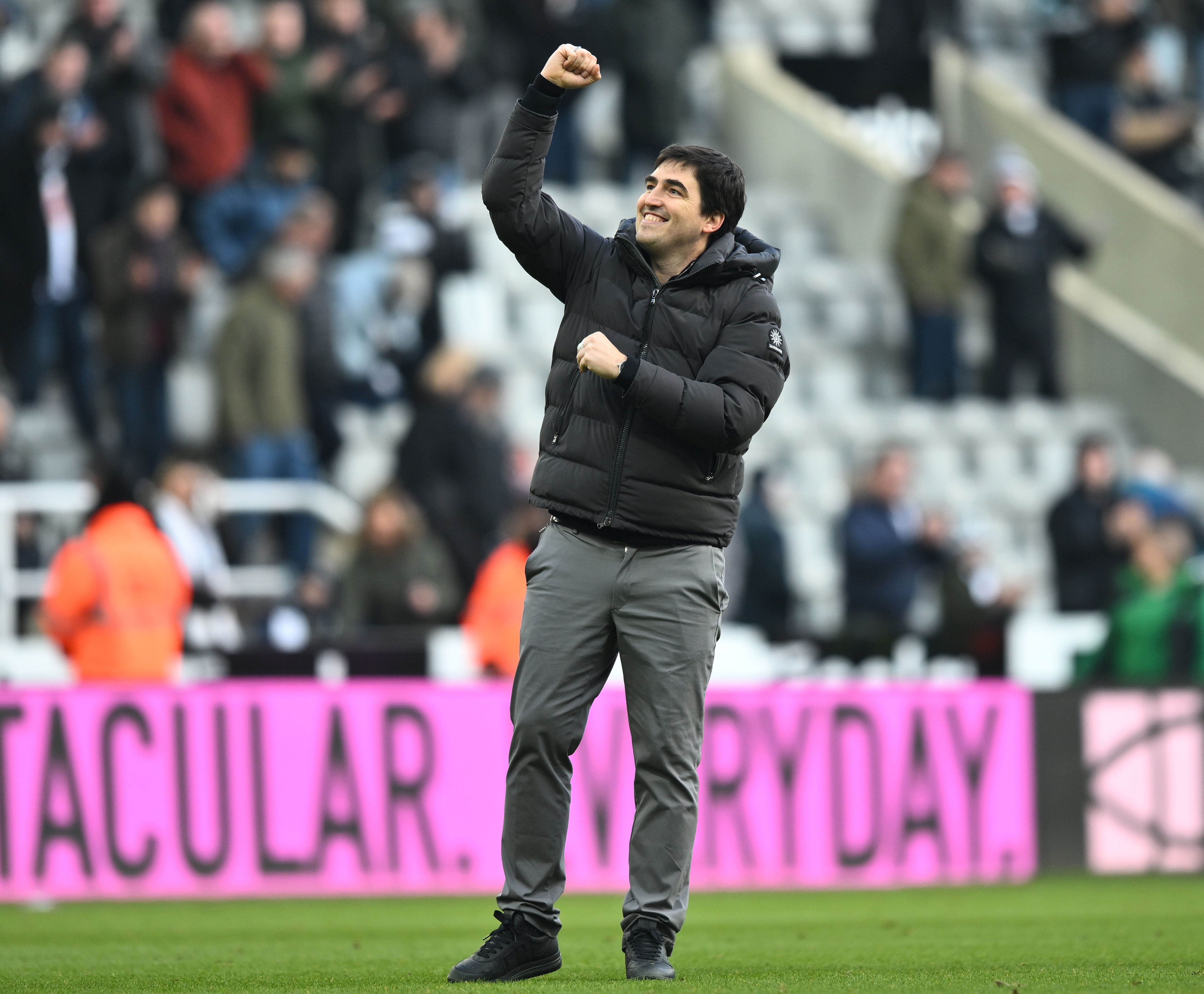 伊勞拉：我從NFL、NBA汲取靈感，50名球員執行300個(gè)戰術(shù)步調一致