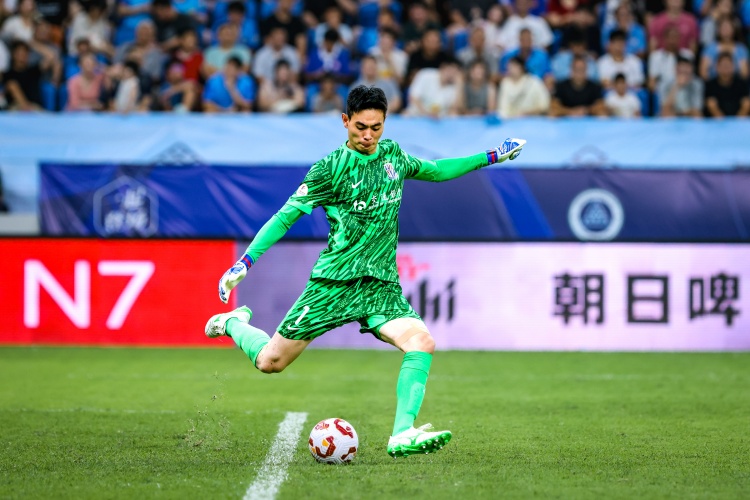 記者：申花最短的短板的確是門(mén)將，主教練如果持續整活可能是他