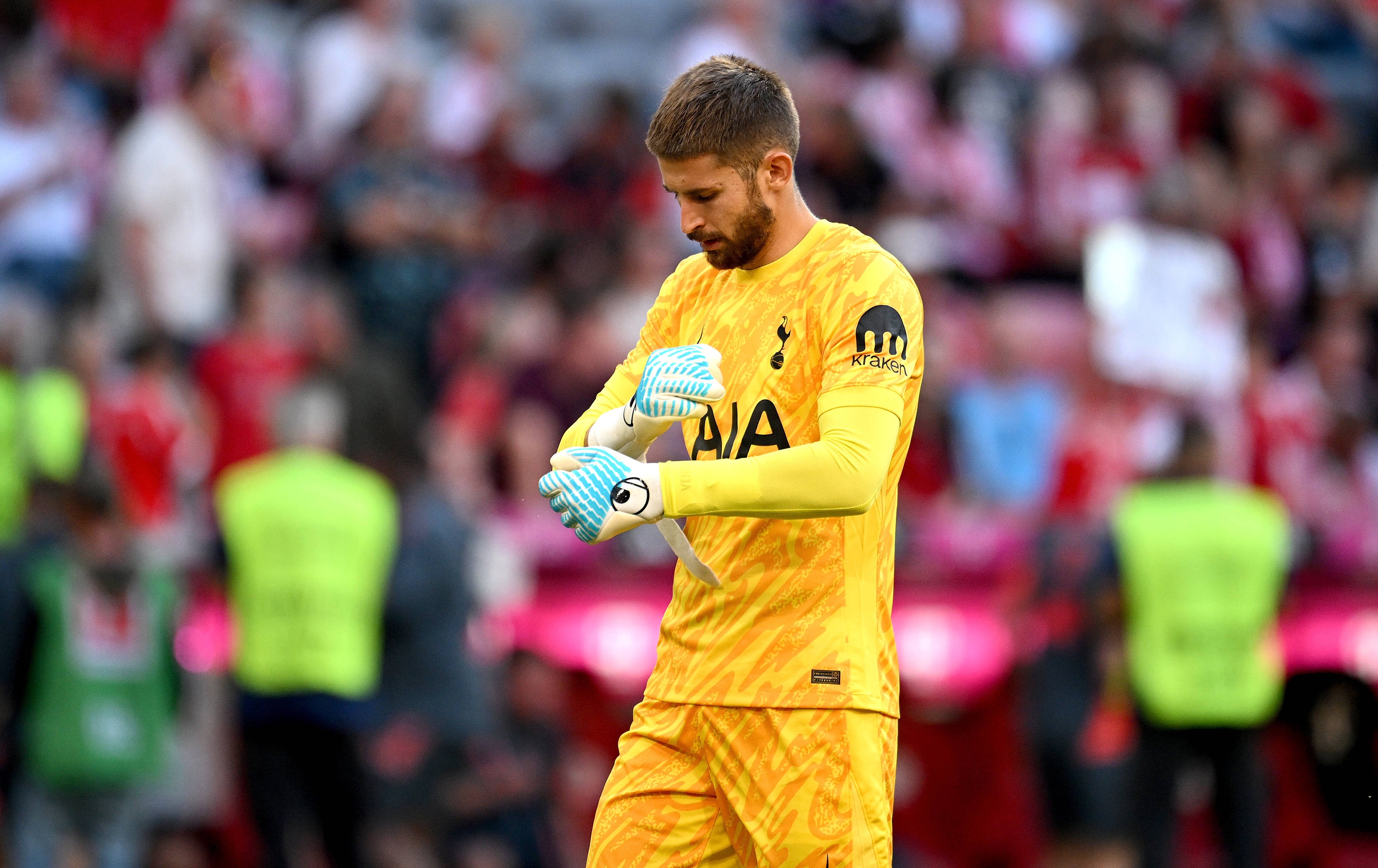 維卡里奧：希望能永遠和孫興慜同隊 新賽季要提升聯(lián)賽排名