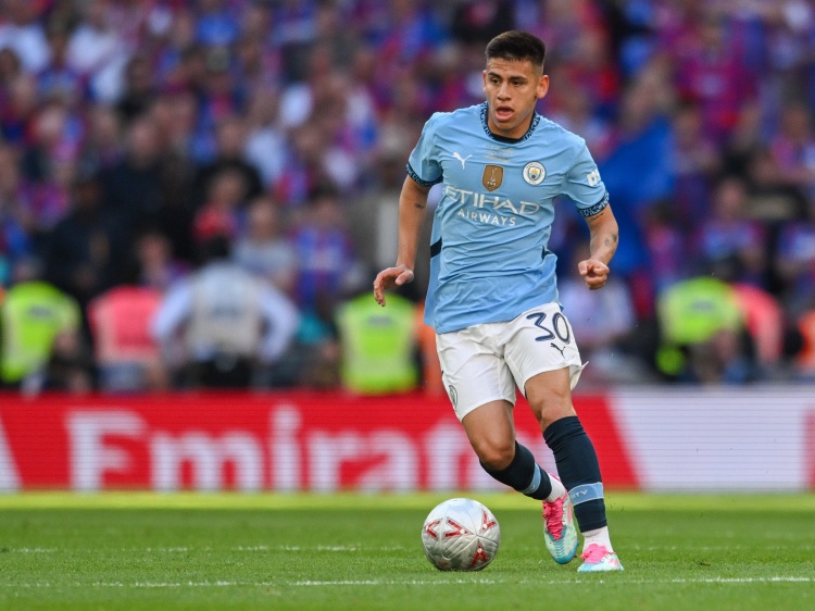 圖片報：談判簽下楚克烏梅卡變得困難，多特尋求先租后買(mǎi)埃切維里