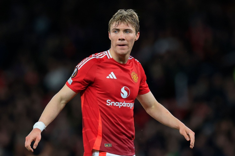 英媒：米蘭加速推進(jìn)霍伊倫的談判，主帥阿萊格里已經(jīng)和球員交談