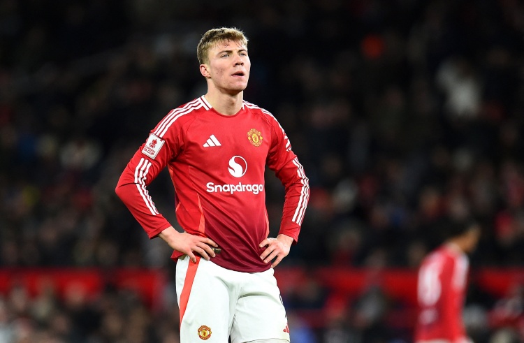 跟隊：米蘭與霍伊倫經(jīng)紀人會(huì )談，考慮加入有條件的強制買(mǎi)斷條款