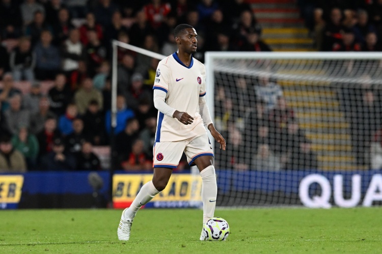 郵報：阿達拉比奧尤正在努力恢復，爭取趕上對陣西漢姆的比賽