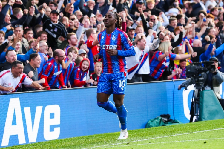 獨立報：阿森納8月初就與水晶宮談妥埃澤，哈弗茨受傷加速了轉會(huì )