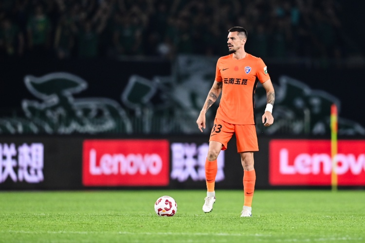 布爾克紅牌產(chǎn)生的自然停賽因玉昆的足協(xié)杯賽事結束而自然消除