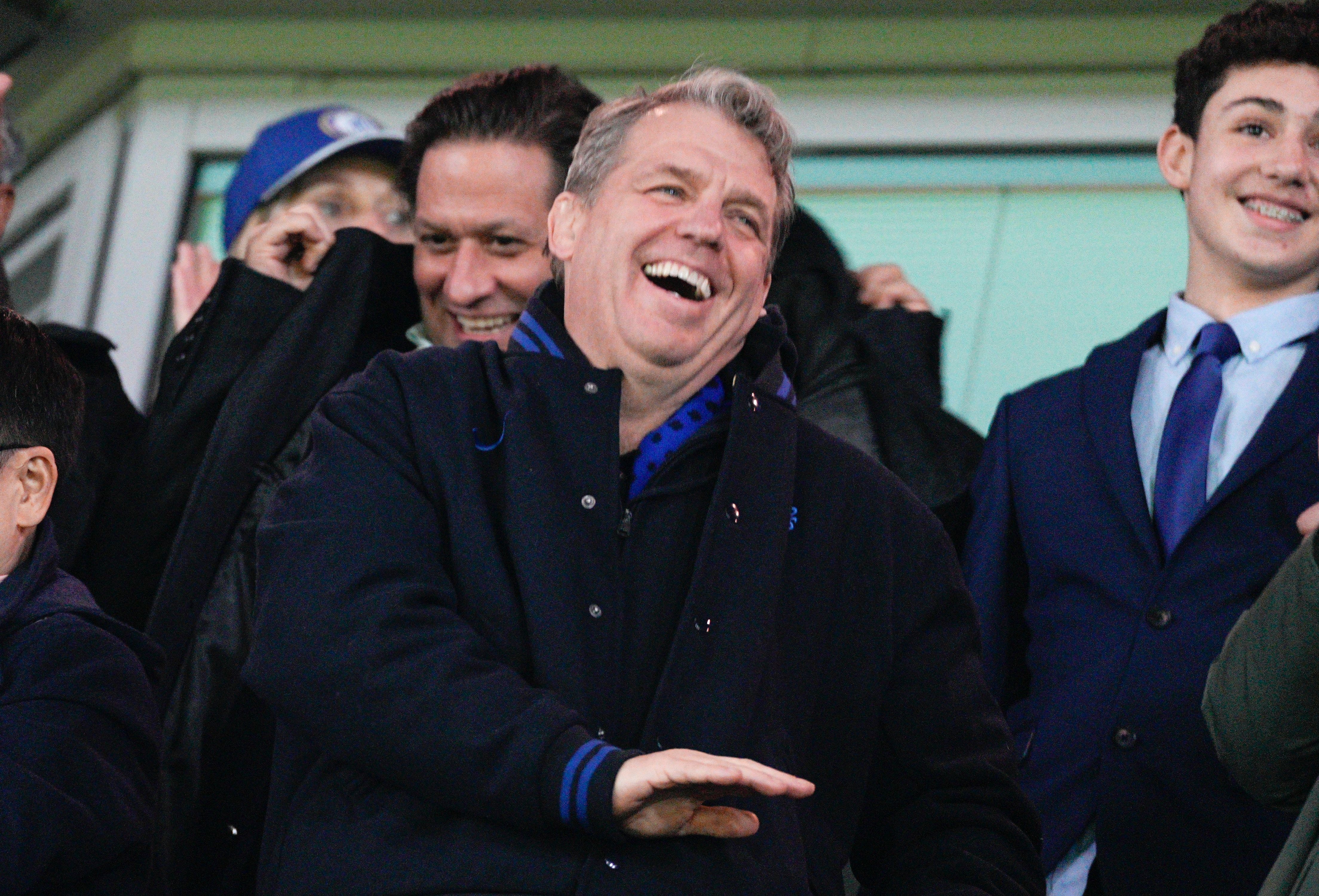 差點(diǎn)賺了??切爾西狂砸2.8億引援，賣(mài)馬杜埃凱等11將回收2.56億