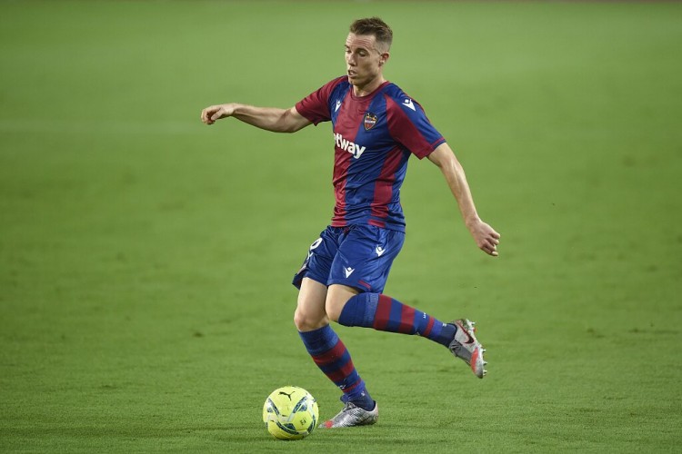 萊萬(wàn)特主帥：我們非常接近勝利，而巴薩憑借出色的能力實(shí)現了逆轉