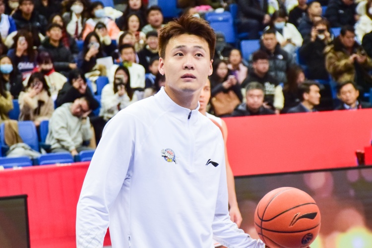 媒體人：趙睿去北京男籃的話(huà) CBA真是沒(méi)有球隊能跟他們打了