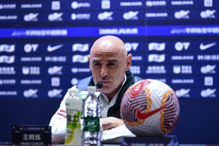 記者：穆斯卡特針對性限制太差，沒(méi)把蓉城當申花那樣認真研究