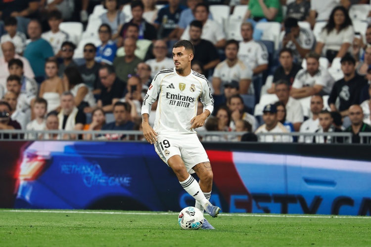 佛羅倫薩總經(jīng)理：有關(guān)球隊接觸塞巴略斯的消息完全沒(méi)依據