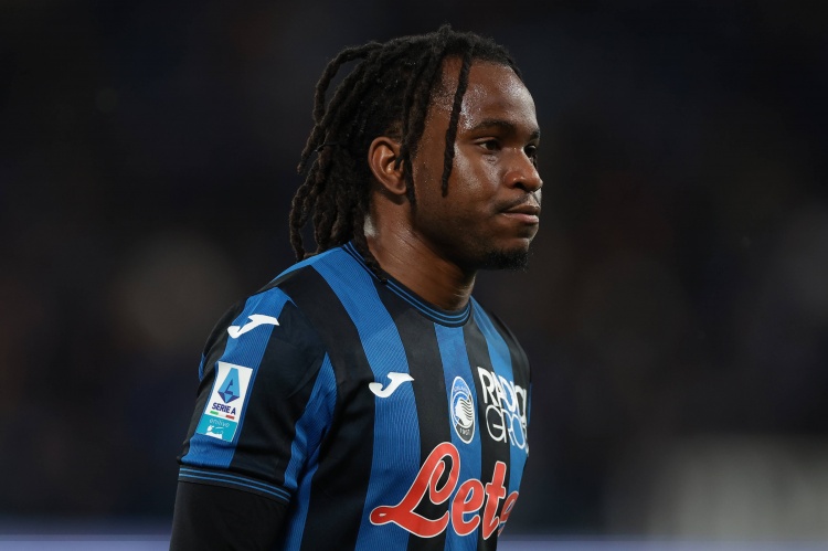 羅馬諾：拜仁曾租借+2800萬(wàn)歐買(mǎi)斷求購盧克曼，遭亞特蘭大無(wú)視