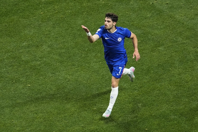 C羅缺席若塔葬禮？?jì)韧校何覜](méi)資格談?wù)撽犻L(cháng)，他肯定有自己的理由