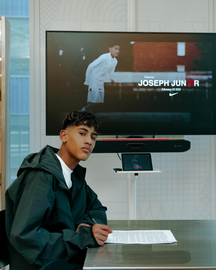 14歲在U18亂殺！郵報：曼聯(lián)青訓重點(diǎn)培養JJ-加布里埃爾