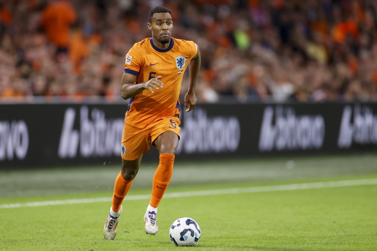 赫拉芬貝赫：作為荷蘭我們不該踢成這樣，雖然沒(méi)輸但感覺(jué)像輸了