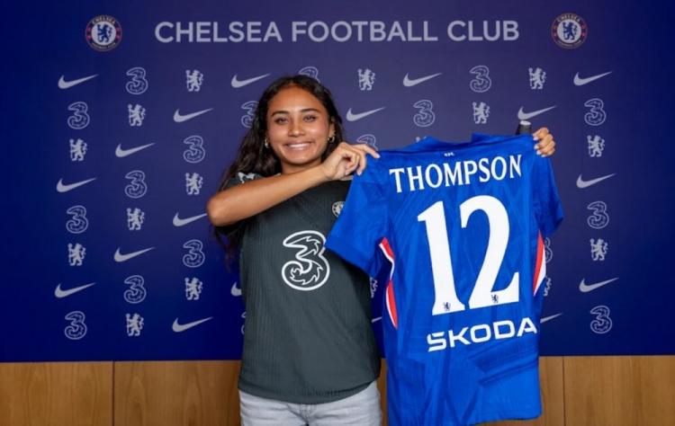 切爾西女足官方：20歲美國前鋒艾麗莎-湯普森加盟，簽約至2030年